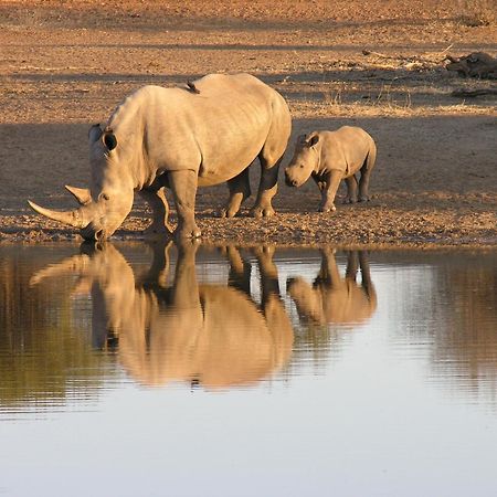 Etali Safari Lodge Мадікве-Ґейм-Резерв Екстер'єр фото