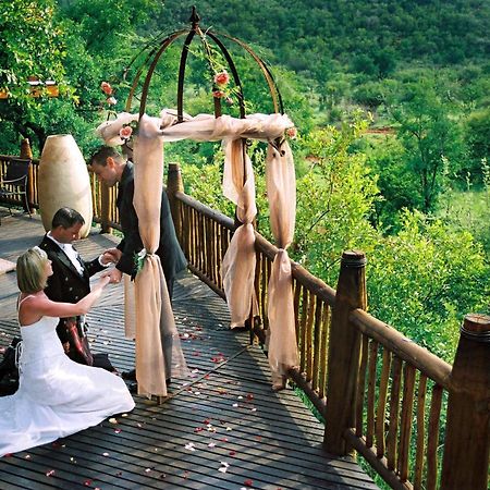 Etali Safari Lodge Мадікве-Ґейм-Резерв Екстер'єр фото